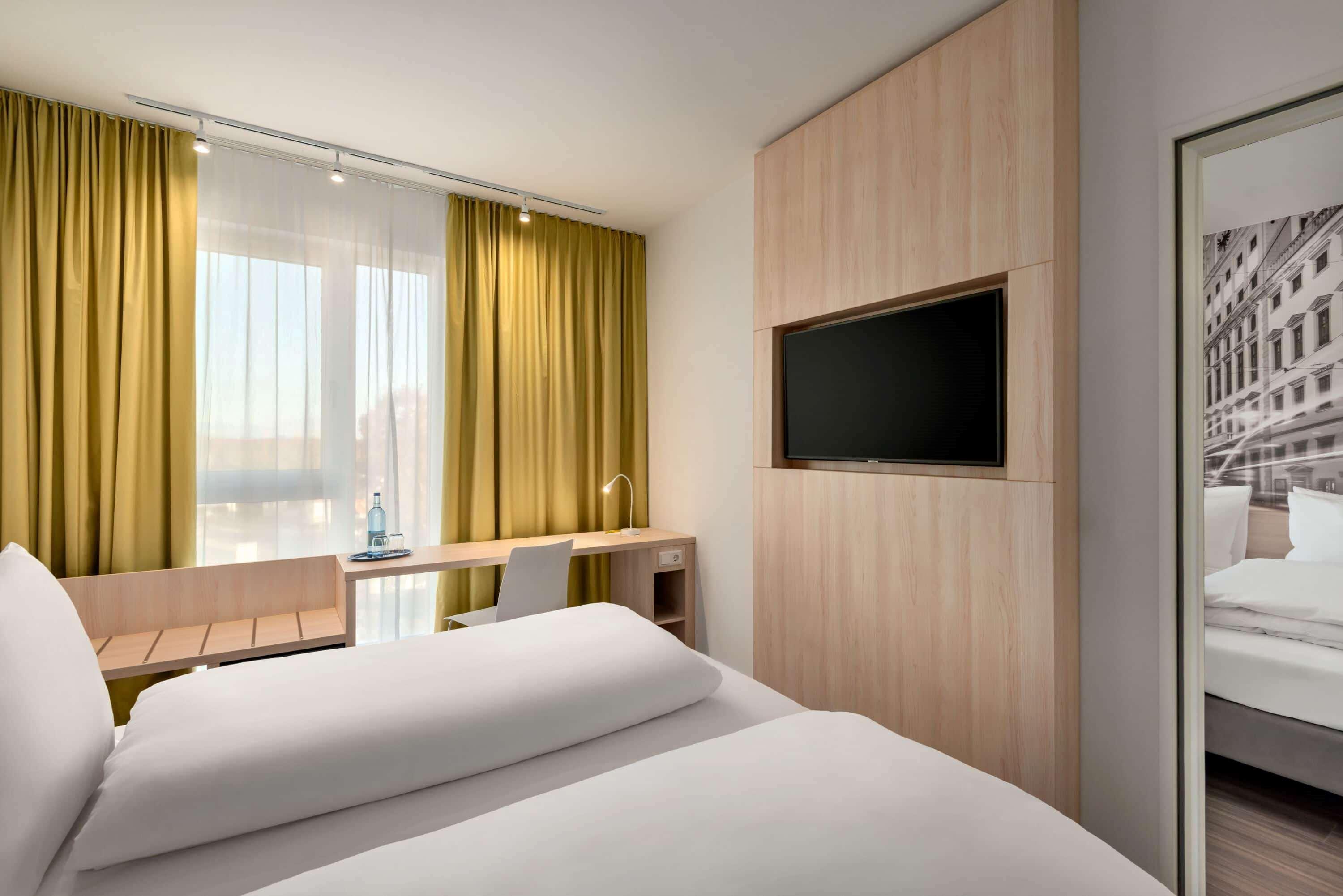 فندق Super 8 By Wyndham اوغسبورغ المظهر الخارجي الصورة